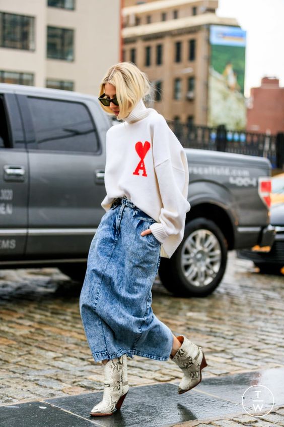 Denim Maxi Skirt Outfit Inspiration #4